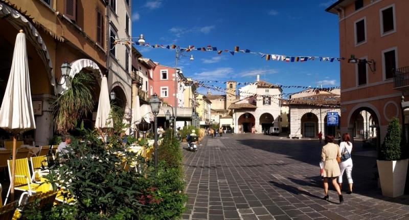 Hotel Primavera Desenzano del Garda Exterior foto